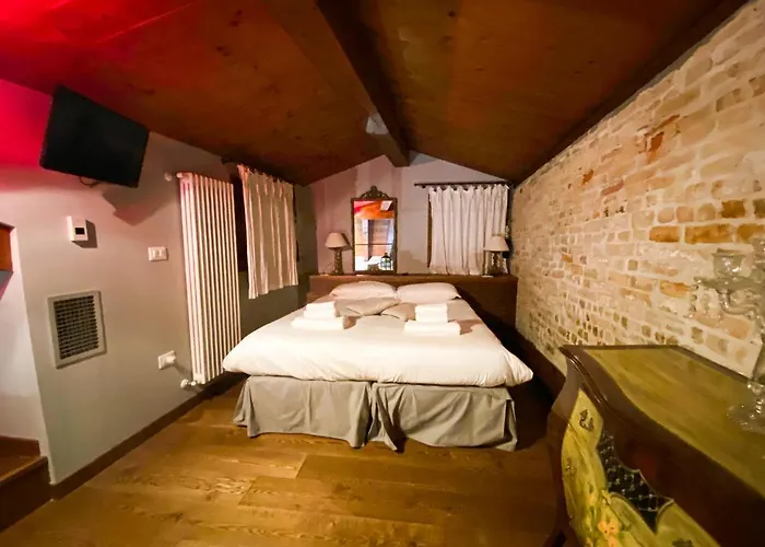 Rosso Charm Bed and Breakfast 3*