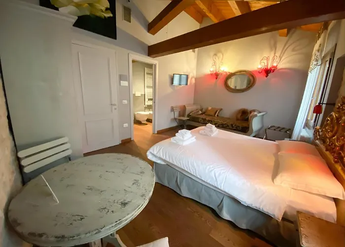 Rosso Charm 3* Βενετία