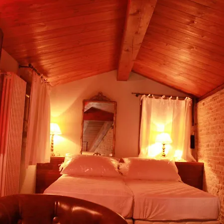 ロッソ チャーム B＆b 3*