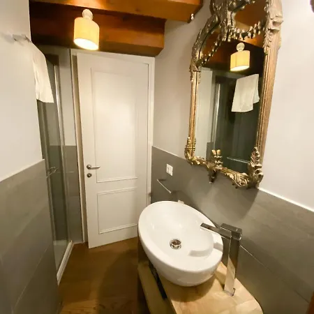 ロッソ チャーム B＆b 3*