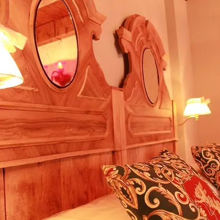 Rosso Charm Bed & Breakfast 3*