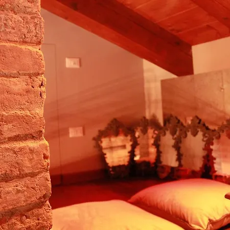 Rosso Charm Bed & Breakfast 3*