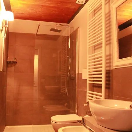 Bed & Breakfast Rosso Charm Venezia