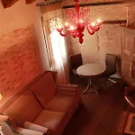 Rosso Charm فندق مبيت وإفطار