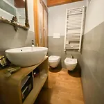 Rosso Charm البندقية